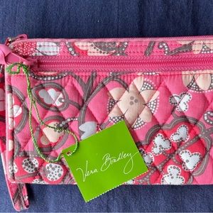 New with tags Vera Bradley Wristlet
